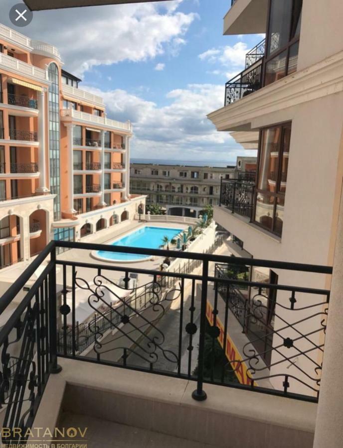 Вила Калабрия Sveti Vlas Exteriör bild